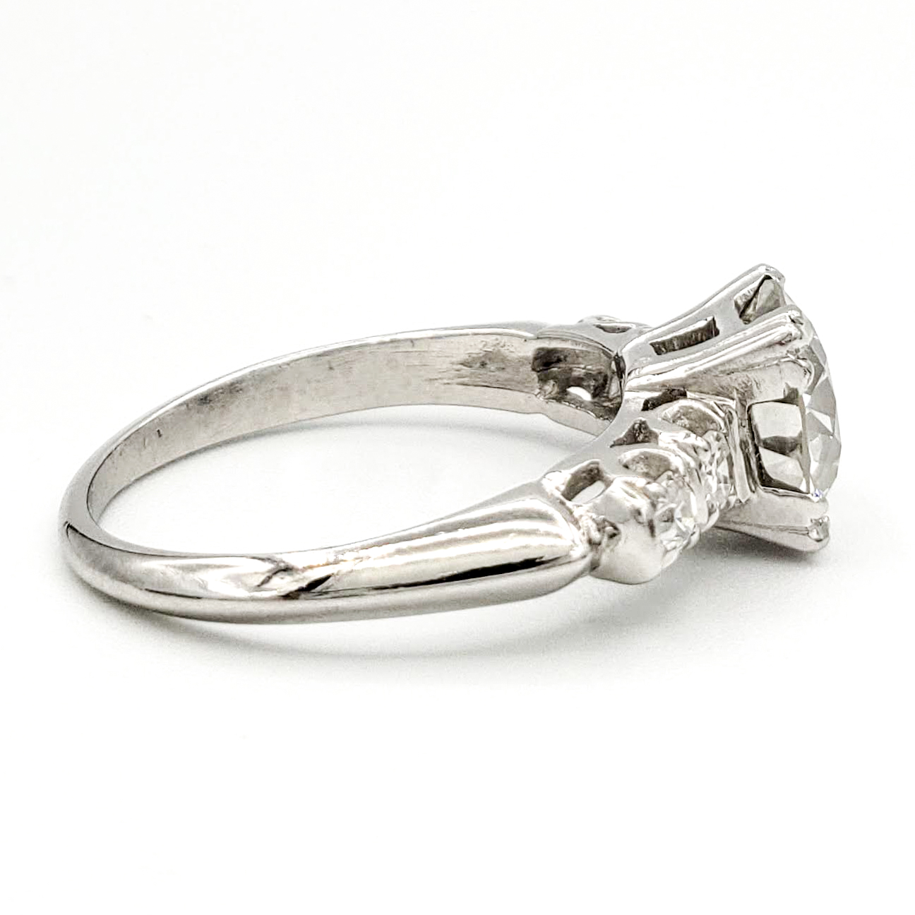 vintage-platinum-engagement-ring-with-1-29-carat-old-european-cut-diamond-egl-i-si1