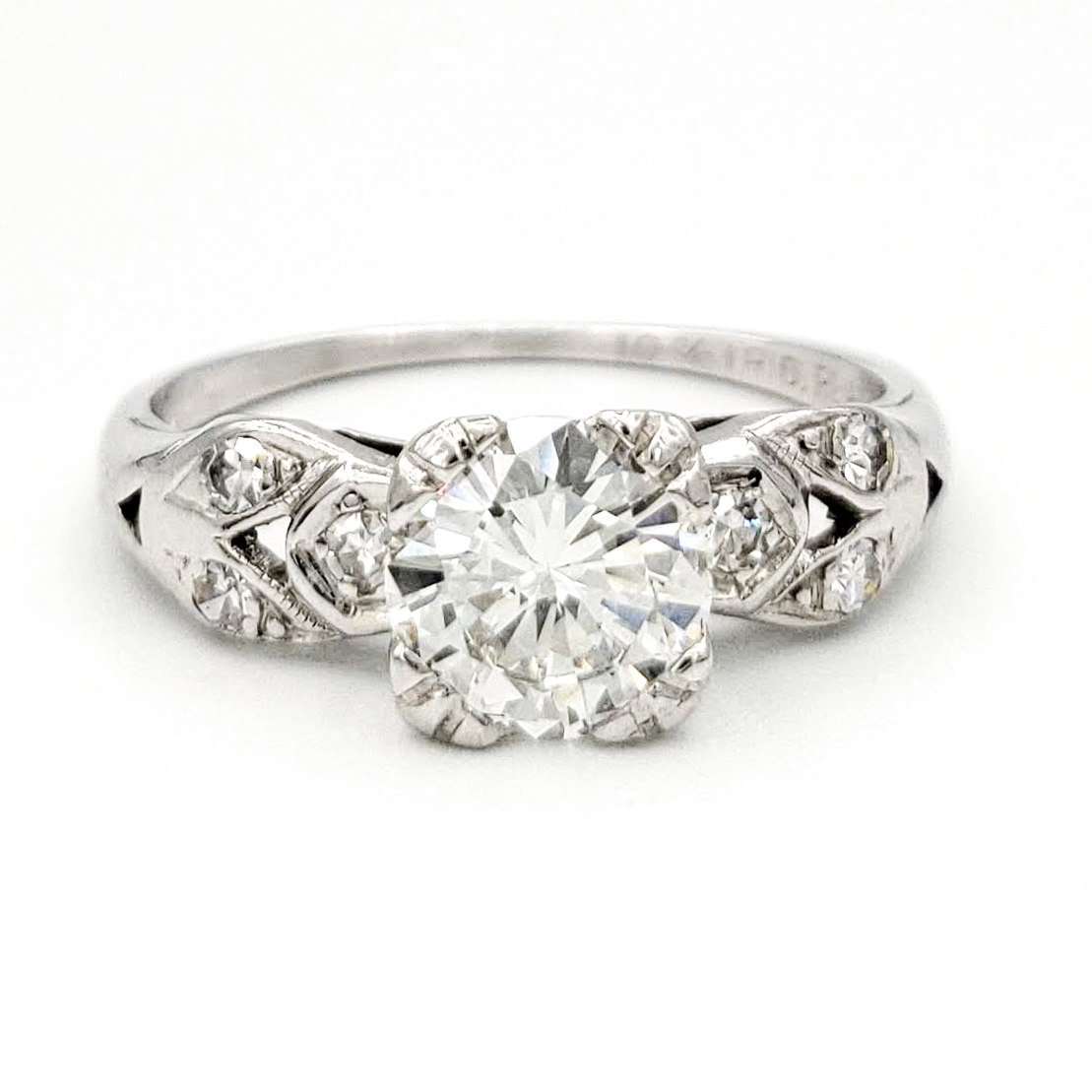 vintage-platinum-engagement-ring-with-0-72-round-brilliant-cut-diamond-egl-g-vs1