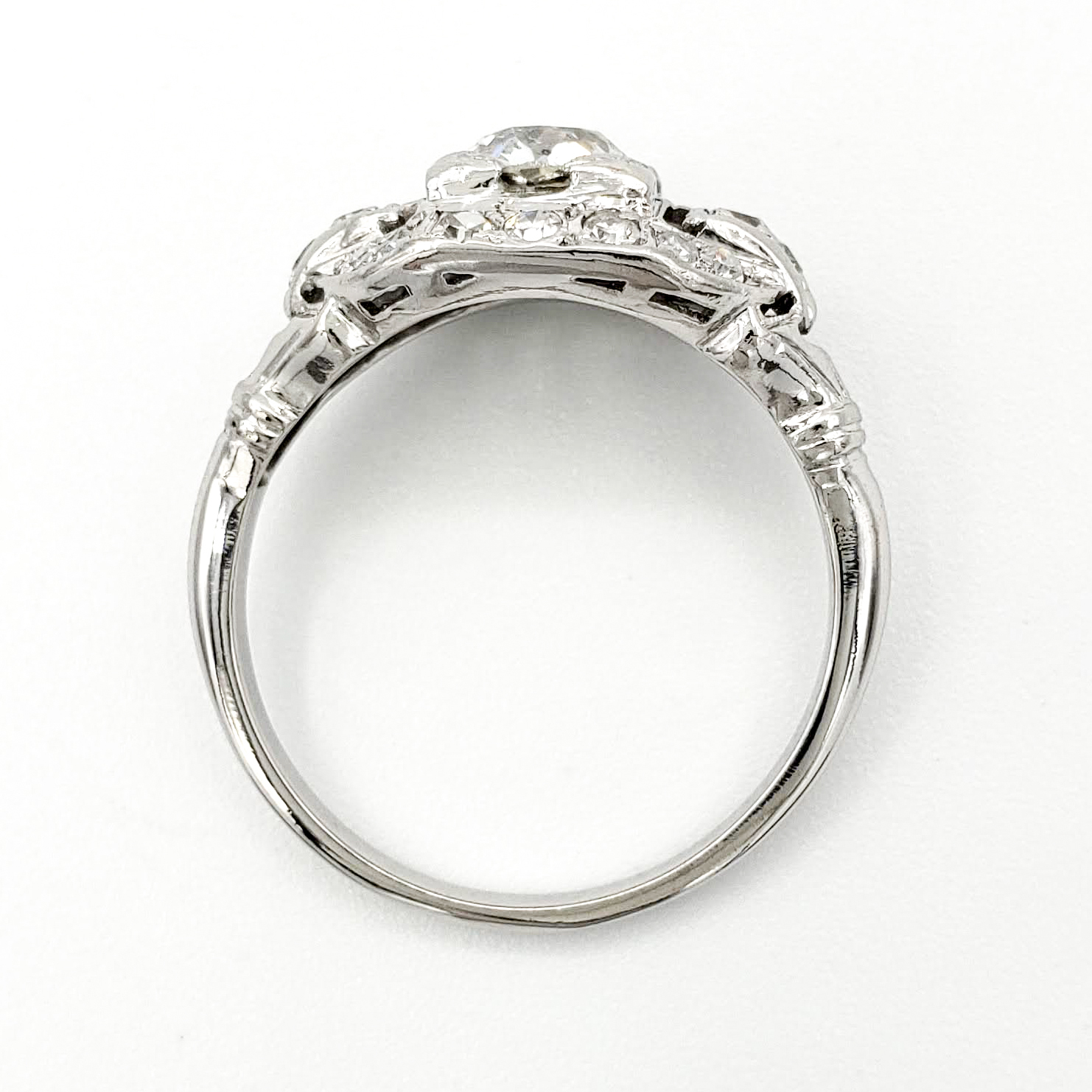 vintage-platinum-engagement-ring-with-0-84-carat-old-european-cut-diamond-egl-g-si1