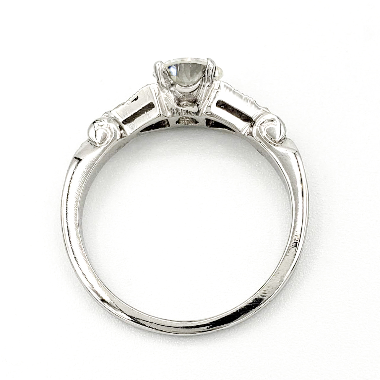 vintage-platinum-engagement-ring-with-0-58-round-brilliant-cut-diamond-egl-g-vs1