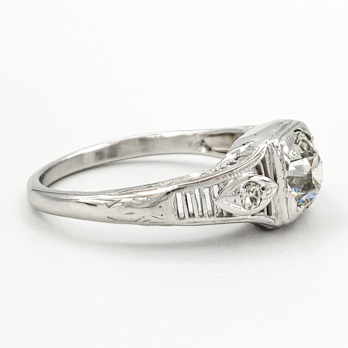 vintage-14-karat-gold-engagement-ring-with-0-69-carat-old-european-cut-diamond-egl-l-vs2