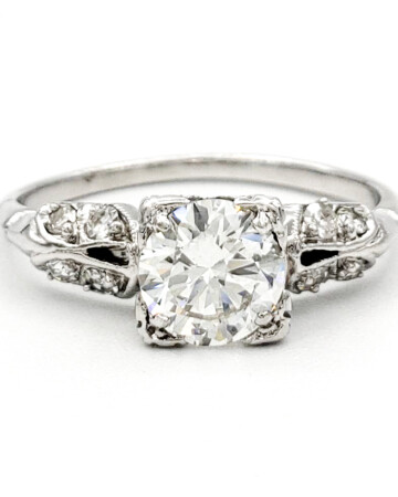 vintage-platinum-engagement-ring-with-0-68-carat-round-brilliant-cut-diamond-egl-h-vs1