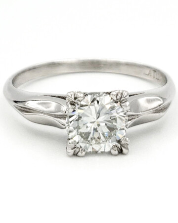 vintage-platinum-engagement-ring-with-0-63-round-brilliant-cut-diamond-egl-g-si1