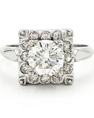 vintage-platinum-engagement-ring-with-1-10-carat-round-brilliant-cut-diamond-egl-d-vs2
