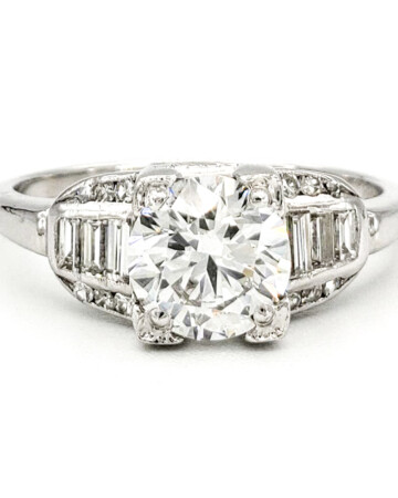 vintage-platinum-engagement-ring-with-1-01-carat-round-brilliant-cut-diamond-gia-f-vs1