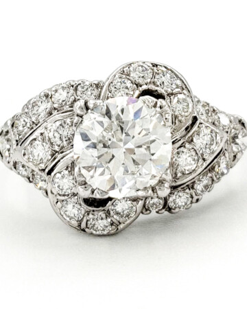 vintage-platinum-engagement-ring-with-1-03-carat-round-brilliant-cut-diamond-egl-g-vs1