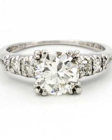 vintage-platinum-engagement-ring-with-0-77-carat-round-brilliant-cut-diamond-egl-i-vs2