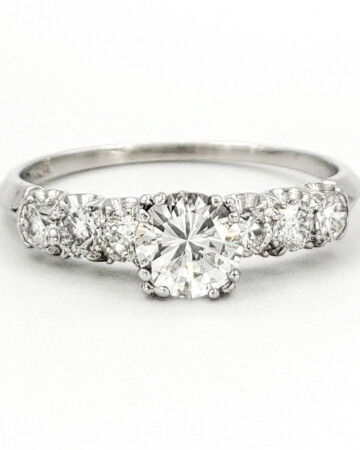 vintage-platinum-engagement-ring-with-0-38-carat-round-brilliant-cut-diamond-egl-e-vs1
