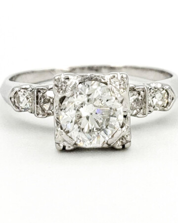 vintage-platinum-engagement-ring-with-0-74-carat-round-brilliant-cut-diamond-egl-g-si3