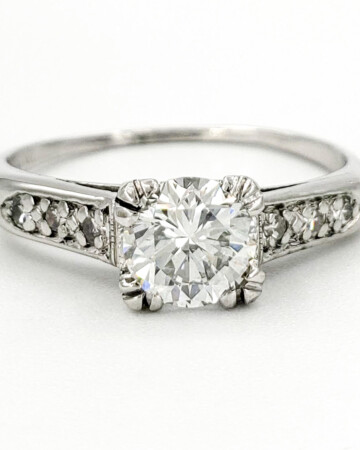 vintage-platinum-engagement-ring-with-0-72-carat-round-brilliant-cut-diamond-gia-d-vs1