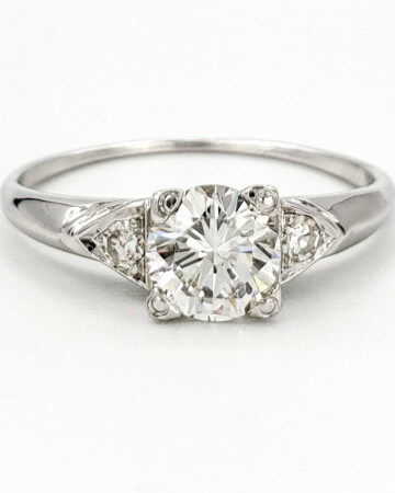 vintage-platinum-engagement-ring-with-0-60-carat-round-brilliant-cut-diamond-gia-j-si1