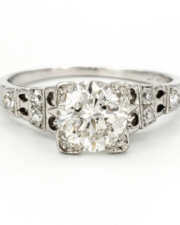 vintage-platinum-engagement-ring-with-1-05-carat-round-brilliant-cut-diamond-gia-i-si1
