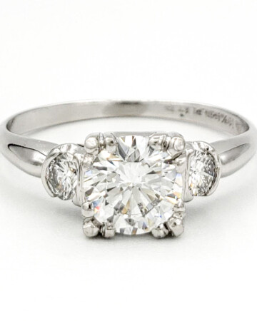 vintage-platinum-engagement-ring-with-0-70-carat-round-brilliant-cut-diamond-gia-d-if