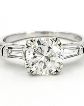 vintage-platinum-engagement-ring-with-0-87-carat-round-brilliant-cut-diamond-egl-h-vs1