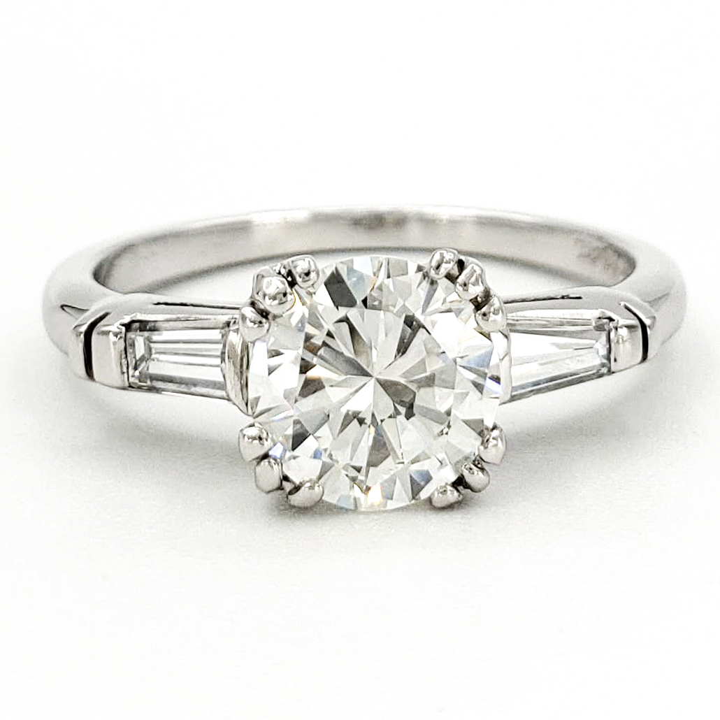 vintage-platinum-engagement-ring-with-0-87-carat-round-brilliant-cut-diamond-egl-h-vs1