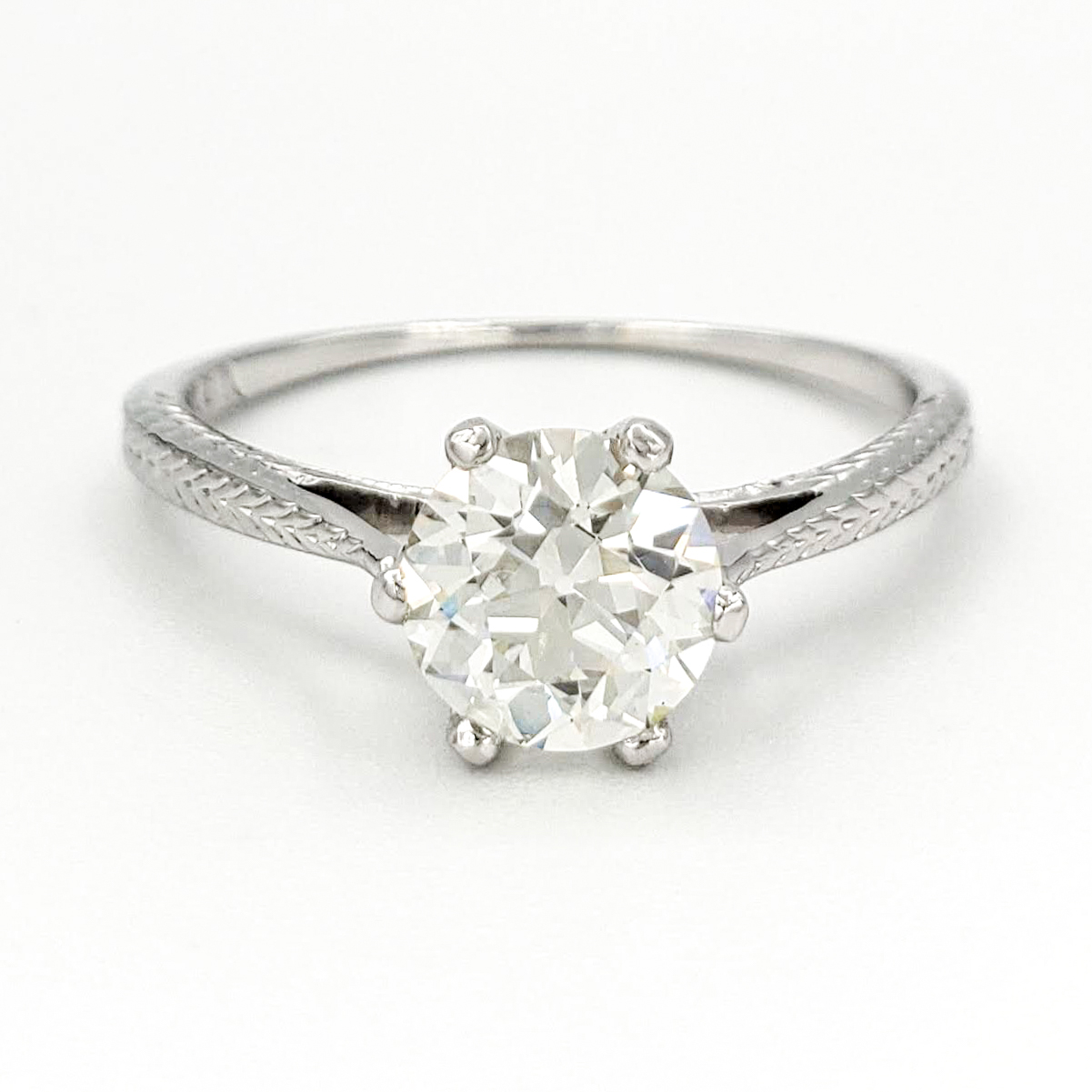 vintage-18-karat-gold-engagement-ring-with-0-80-carat-old-european-cut-diamond-gia-j-vs1