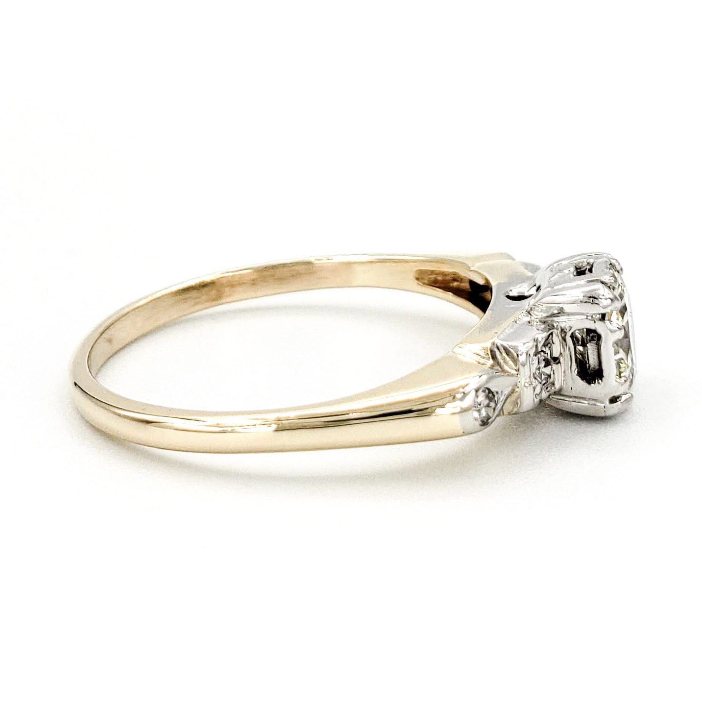 vintage-14-karat-gold-engagement-ring-with-0-50-carat-transitional-cut-diamond-egl-l-si1