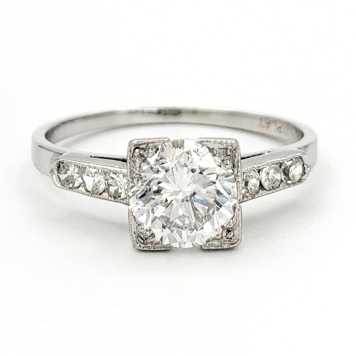 vintage-platinum-engagement-ring-with-1-02-carat-round-brilliant-cut-diamond-egl-d-si2