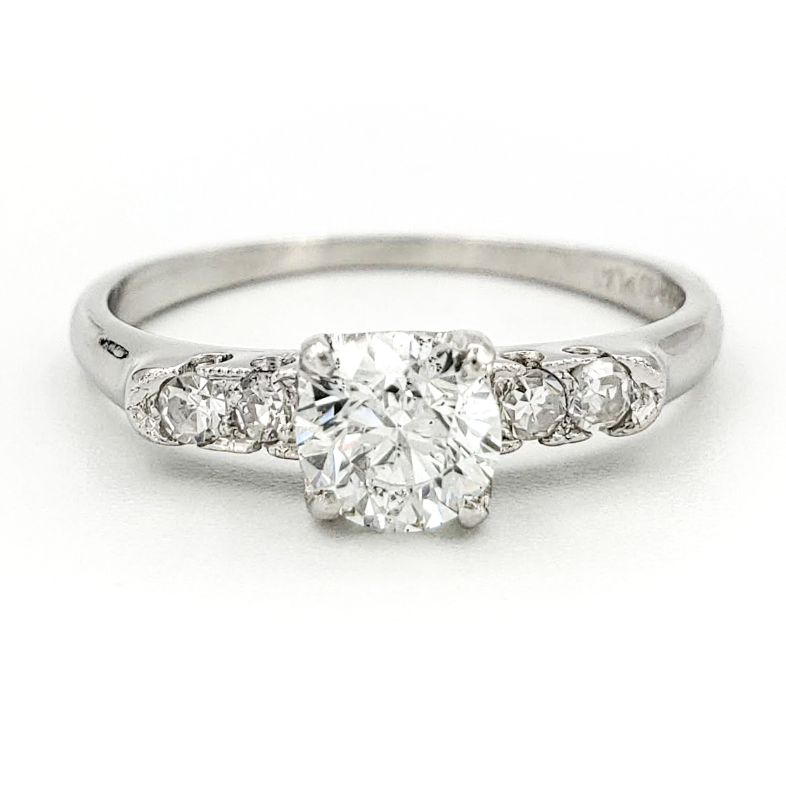 vintage-platinum-engagement-ring-with-0-51-carat-round-brilliant-cut-diamond-egl-f-si2