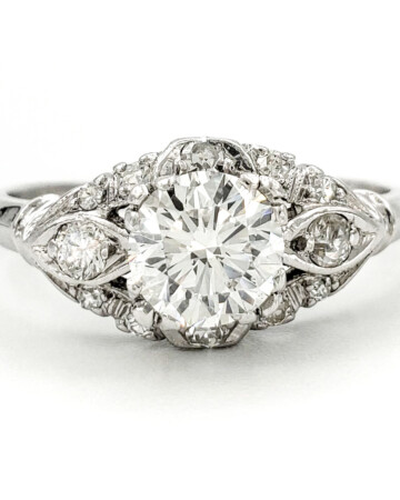 vintage-platinum-engagement-ring-with-1-03-carat-round-brilliant-cut-diamond-egl-f-vs2