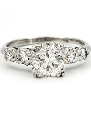 vintage-platinum-engagement-ring-with-1-02-carat-round-brilliant-cut-diamond-gia-h-vs1