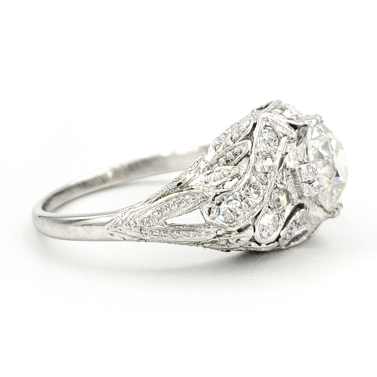 vintage-platinum-engagement-ring-with-0-90-carat-old-european-cut-diamond-egl-h-si1