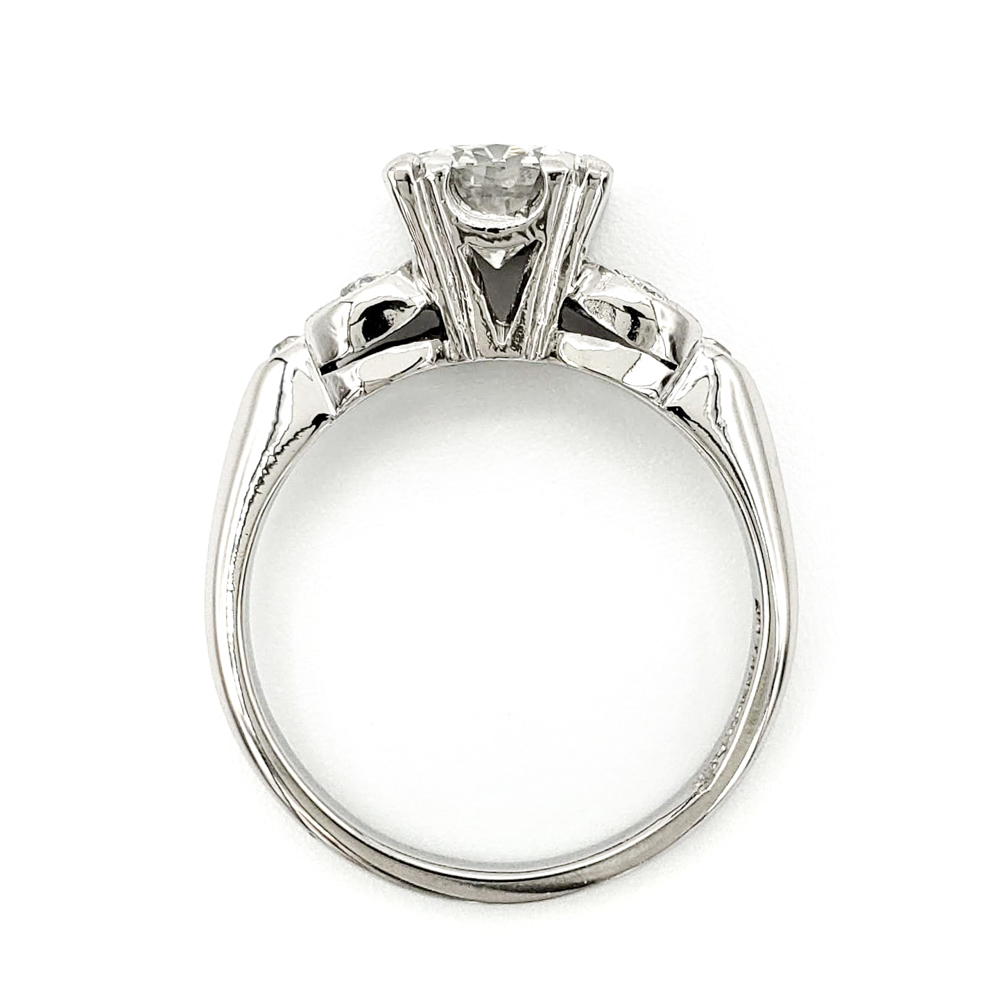 vintage-platinum-engagement-ring-with-1-06-carat-transitional-cut-diamond-egl-g-vs1