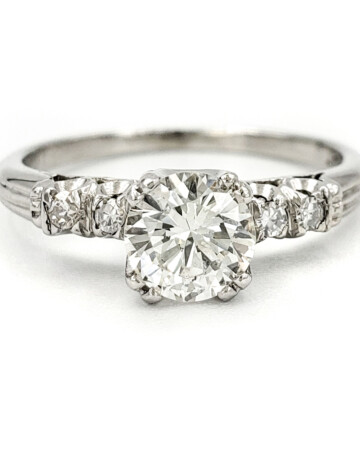 vintage-platinum-engagement-ring-with-0-61-carat-round-brilliant-cut-diamond-egl-h-si1