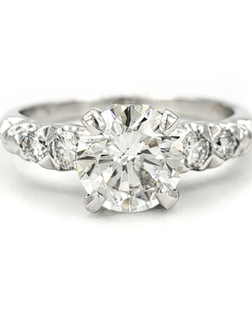 vintage-platinum-engagement-ring-with-1-17-carat-round-brilliant-cut-diamond-egl-g-si1